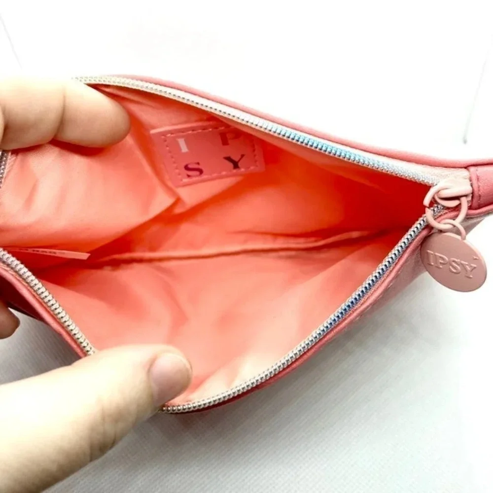 “Discover” Cosmetics Makeup Bag